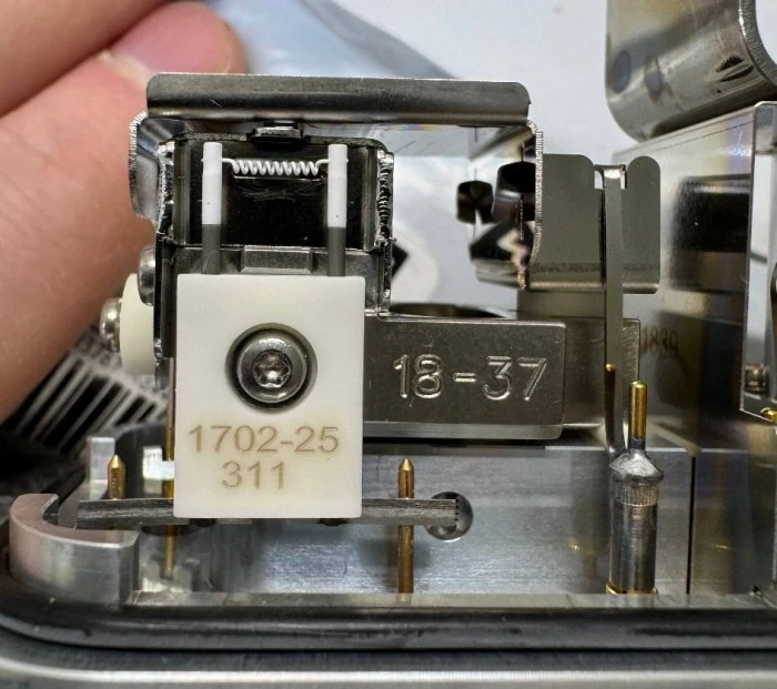 Нить анализаторной ячейки 3G 114864S   /   Катод E047, номер 129108S для ячейки анализатора 3G