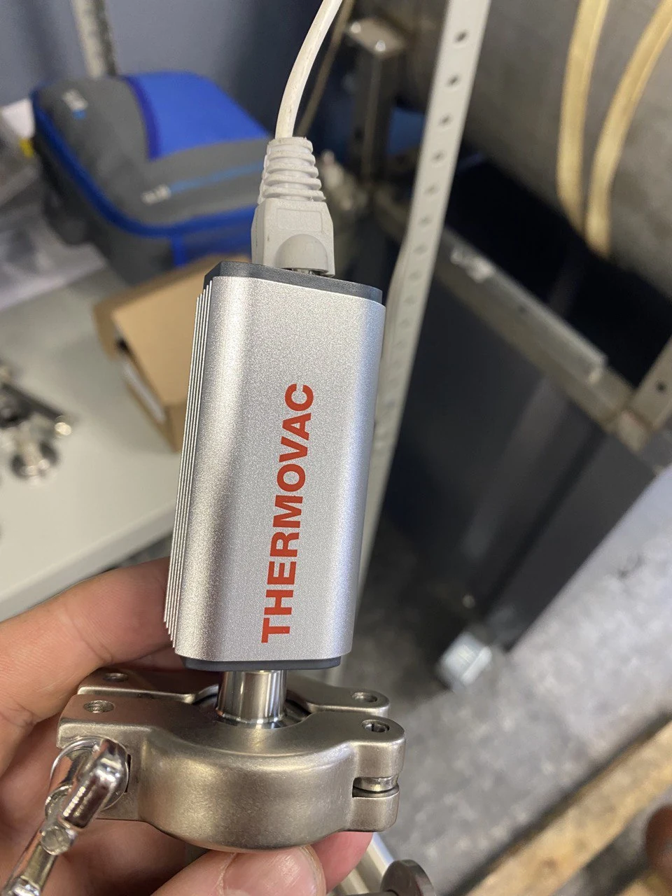 Датчик THERMOVAC с кабельным подключением.